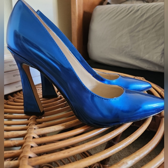 Nine West metallic pumps - Picture 3 of 11